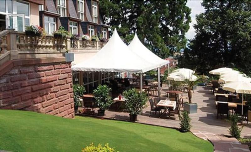 Le H - Hotel & Restaurant Бар Екстериор снимка