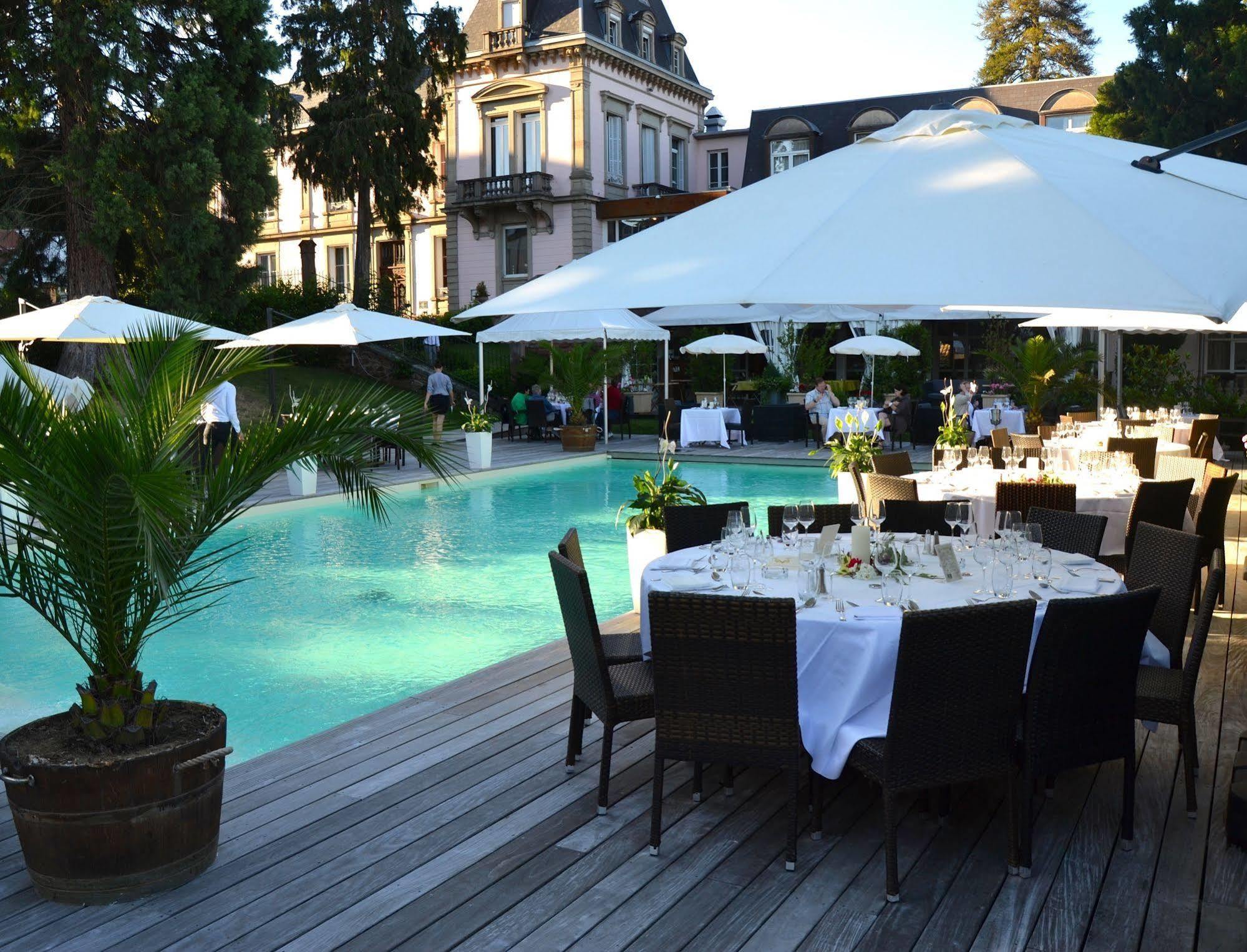 Le H - Hotel & Restaurant Бар Екстериор снимка